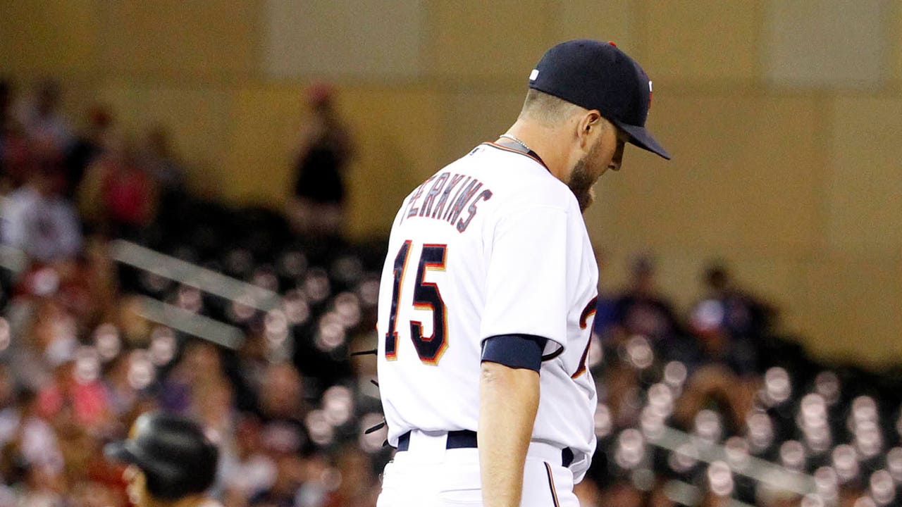 Twins' Perkins to have season-ending shoulder surgery